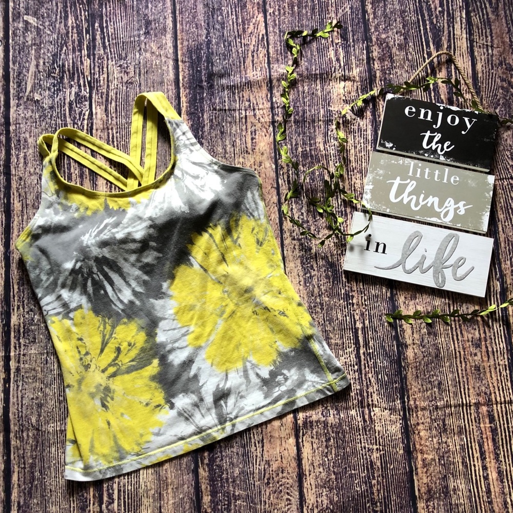 🌀Xersion | Racerback Floral Workout Tank